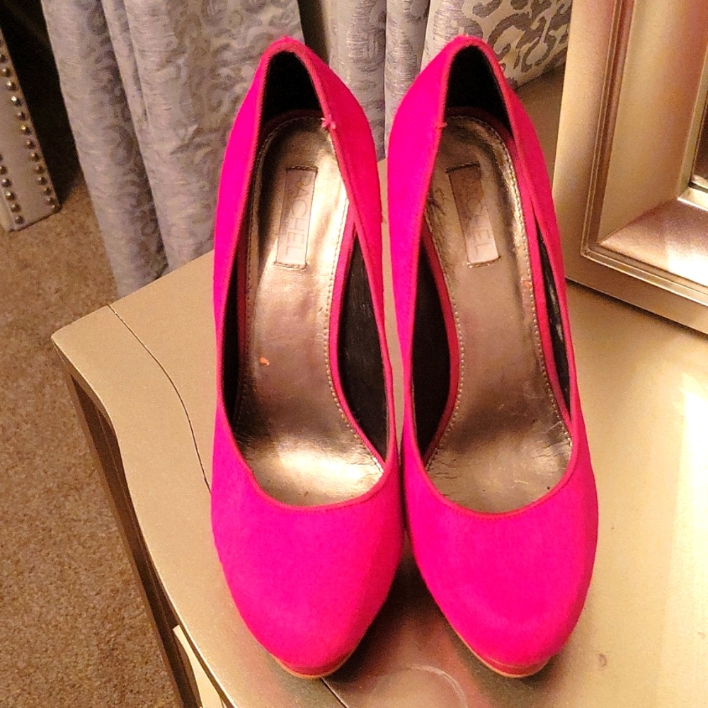 Rachel Rachel Roy pink ponyskin heels